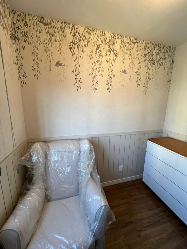 Papel de parede Jardim Vertical com galhos e passarinhos instalado - foto de cliente