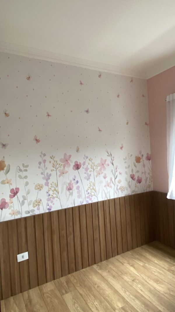 Papel de parede Garden Flowers instalado - foto de cliente