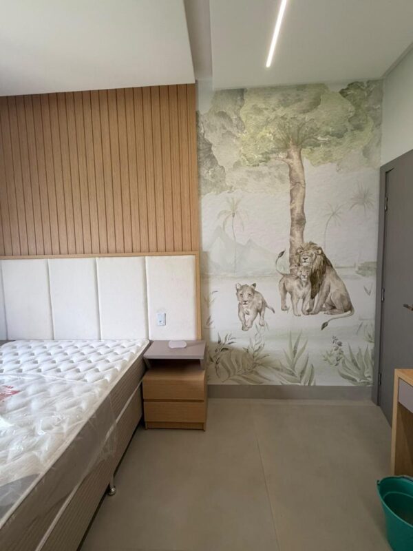 Papel de parede Campo Baby com leões instalado - foto de cliente